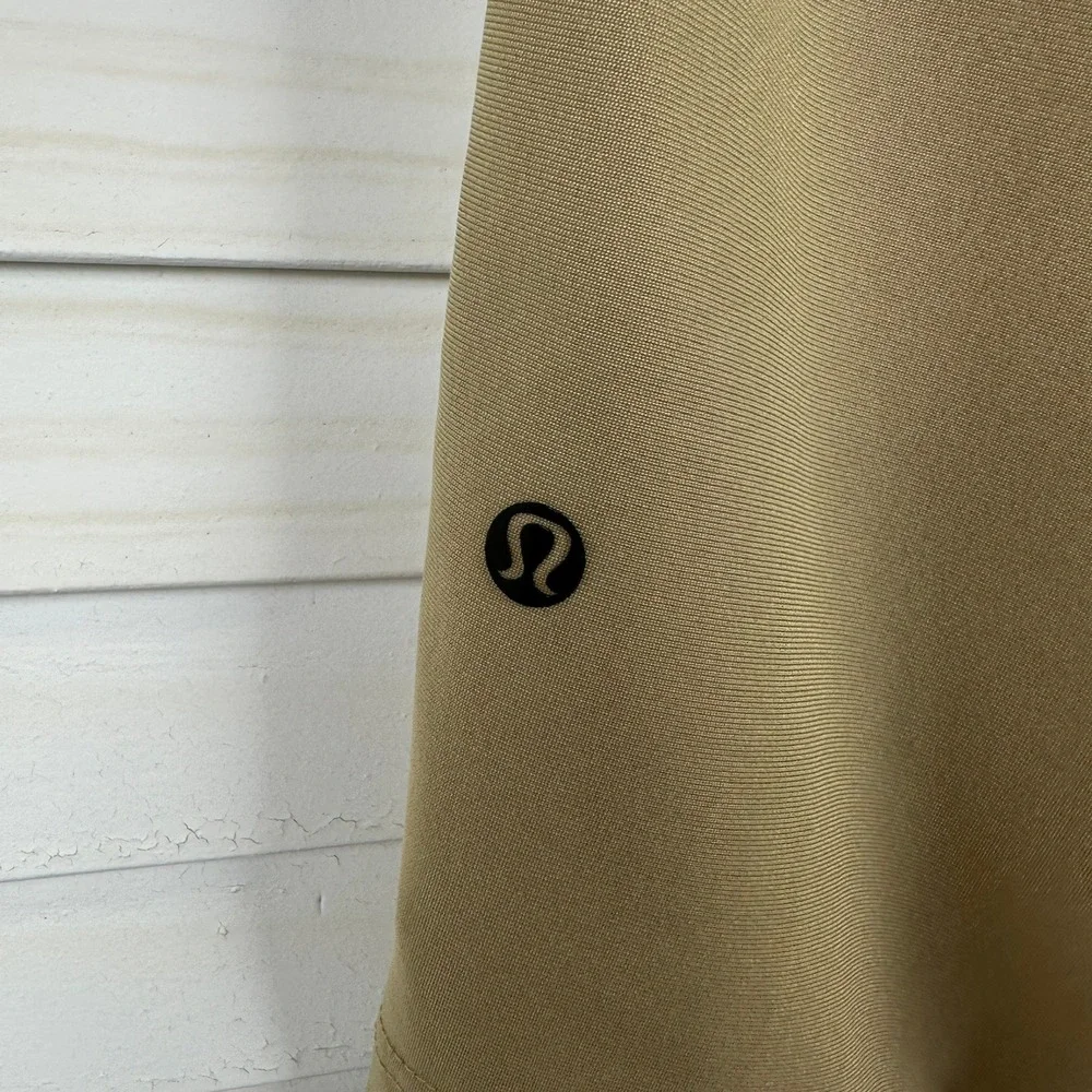 Lululemon Khaki Kahuna Commission Golf Shorts Stretch Casual Mens Size 32‎